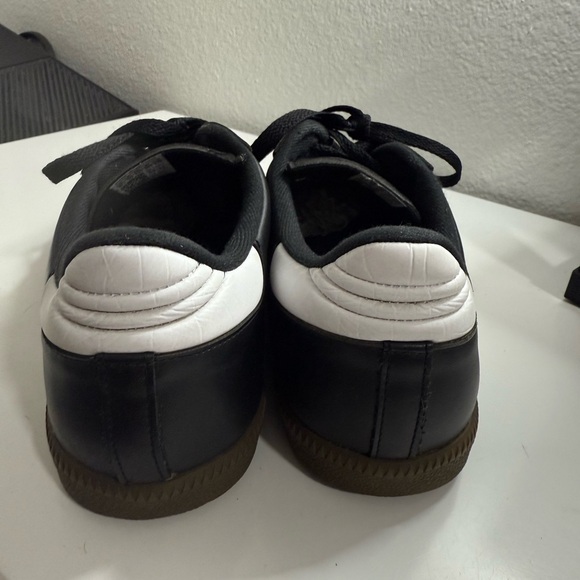 Adidas Samba OG Black White Sneakers - Picture 4 of 6